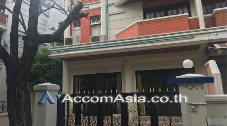 Home Office house for rent in Phaholyothin, Bangkok Code AA16909