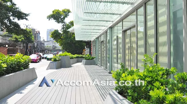 unit Retail / showroom For Rent in Sukhumvit, Bangkok  near BTS Thong Lo (AA16930)