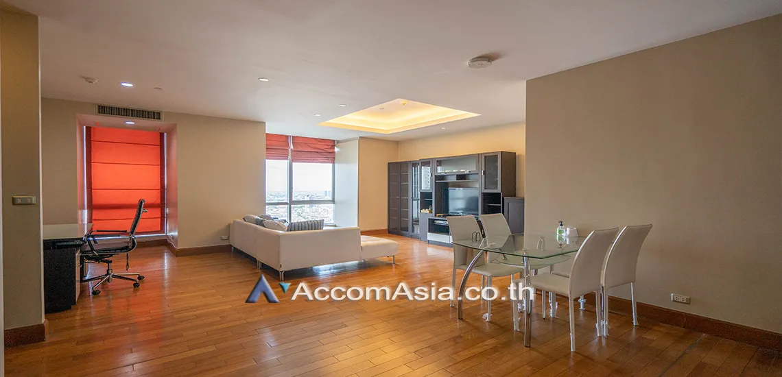unit 1 Bedroom  Condominium For Rent in Sathorn, Bangkok  near BTS Chong Nonsi (AA16953)