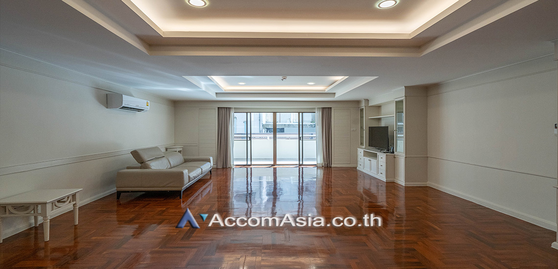  2  2 br Apartment For Rent in Sukhumvit ,Bangkok BTS Phrom Phong at Low-rise apartment, Walk 400m to BTS AA17021