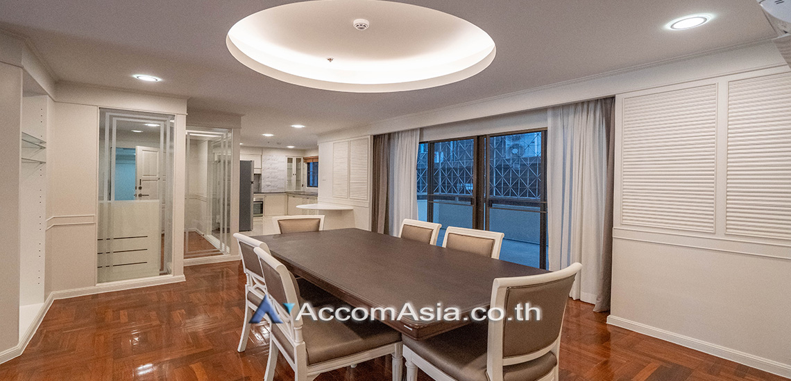  1  2 br Apartment For Rent in Sukhumvit ,Bangkok BTS Phrom Phong at Low-rise apartment, Walk 400m to BTS AA17021