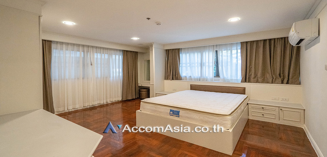 5  2 br Apartment For Rent in Sukhumvit ,Bangkok BTS Phrom Phong at Low-rise apartment, Walk 400m to BTS AA17021