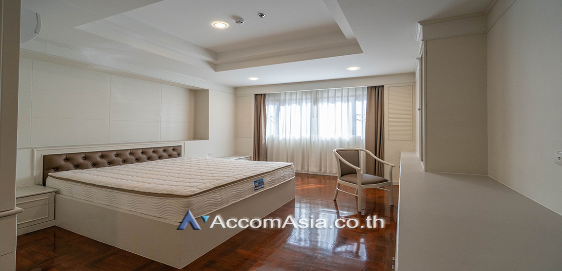 6  2 br Apartment For Rent in Sukhumvit ,Bangkok BTS Phrom Phong at Low-rise apartment, Walk 400m to BTS AA17021