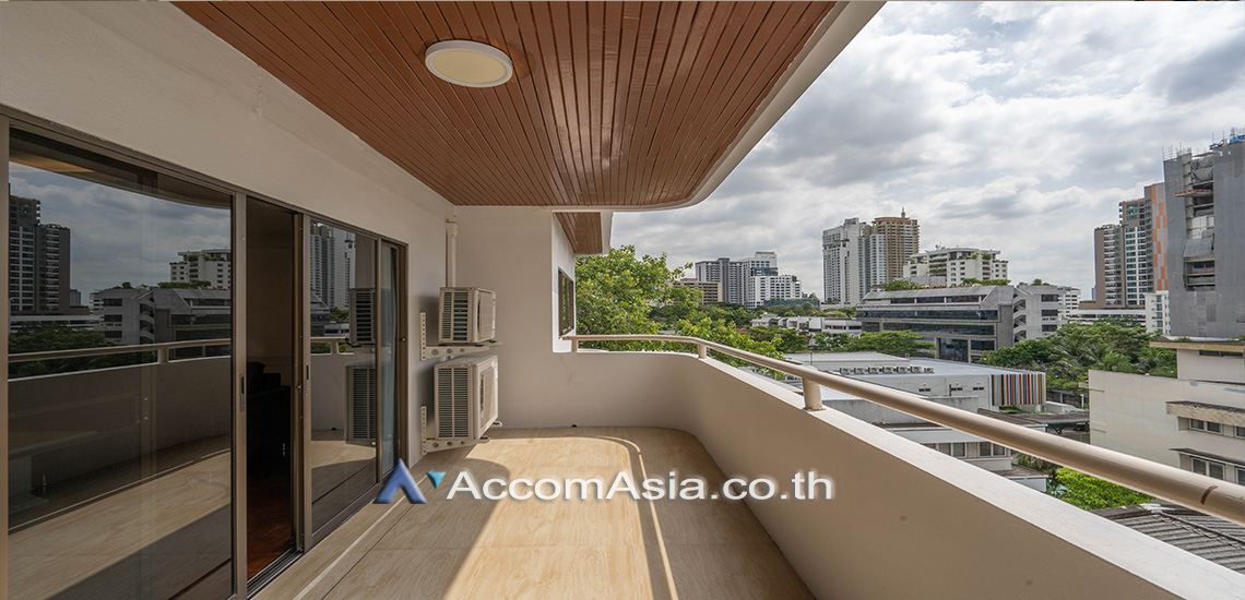 5  3 br Apartment For Rent in Sukhumvit ,Bangkok BTS Phrom Phong at Low-rise apartment, Walk 400m to BTS AA17023