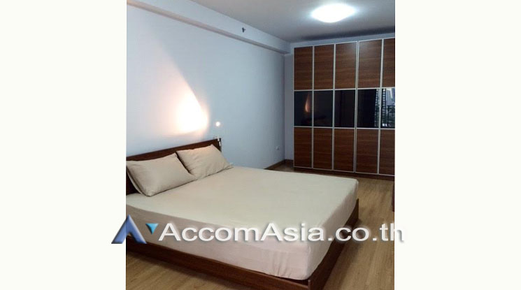  1  1 br Condominium For Rent in Ratchadaphisek ,Bangkok BTS Ekkamai at Supalai Park Ekkamai Thonglor AA17029