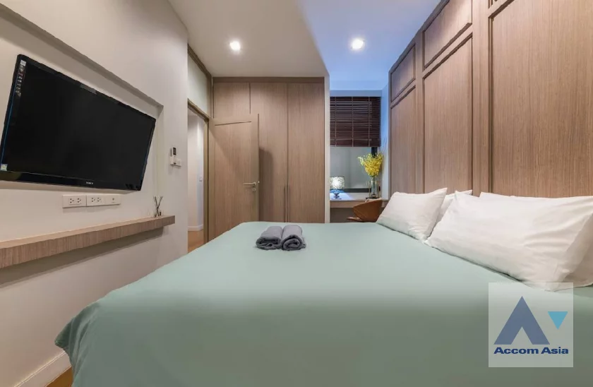 12  4 br Townhouse for rent and sale in Sukhumvit ,Bangkok BTS Ekkamai AA17062