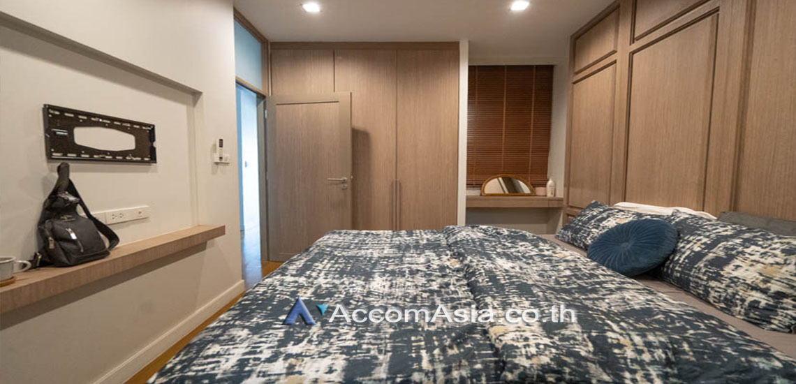 8  3 br Townhouse for rent and sale in Sukhumvit ,Bangkok BTS Ekkamai AA17062