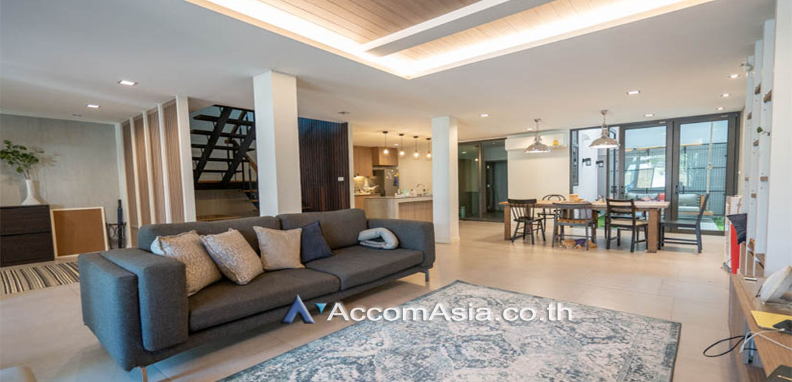 unitHome Office |  3 Bedrooms  Townhouse For Rent & Sale in Sukhumvit, Bangkok  near BTS Ekkamai (AA17062)
