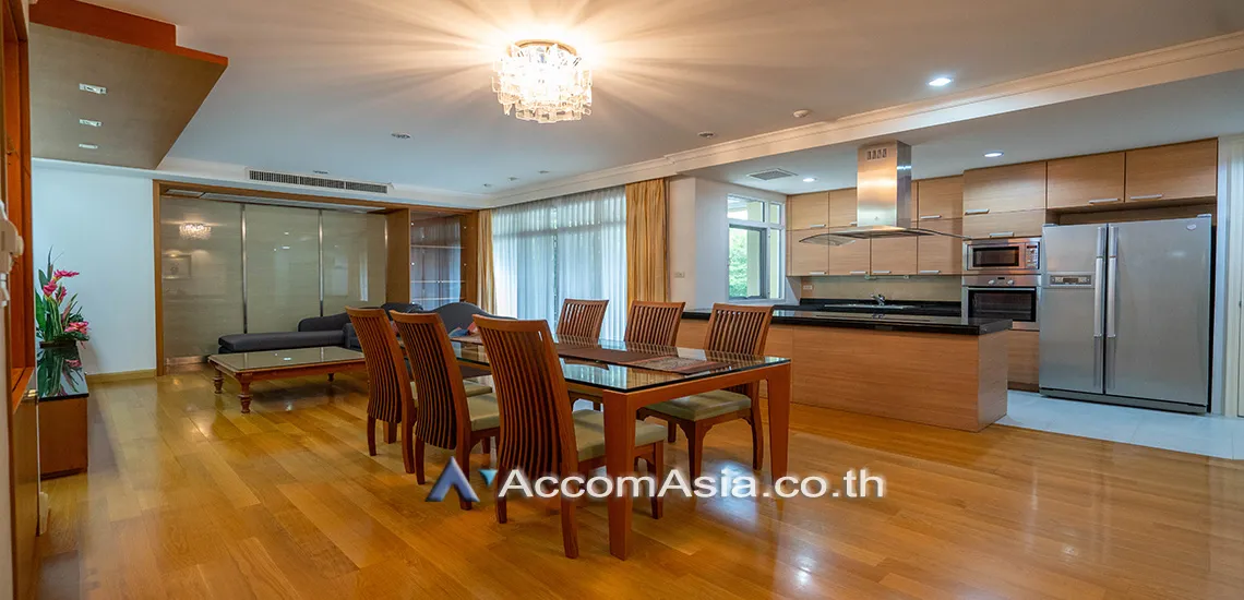unit 3 Bedrooms  Condominium For Rent in Sukhumvit, Bangkok  near BTS Phrom Phong (AA17182)
