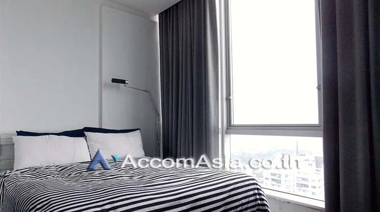 unit 2 Bedrooms  Condominium For Sale in Sathorn, Bangkok  near BTS Chong Nonsi (AA17240)