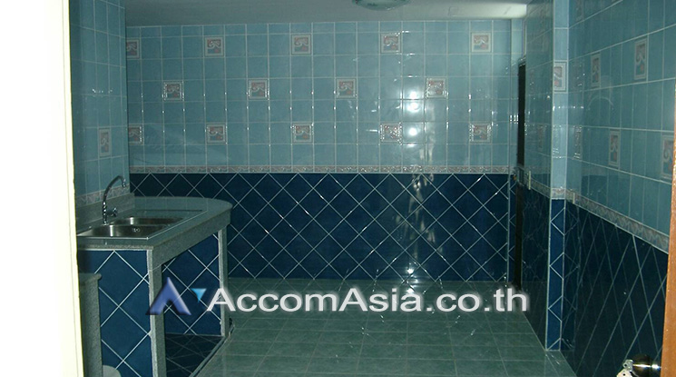 8  5 br House for rent and sale in Pattanakarn ,Bangkok ARL Hua Mak at Moo Baan Chuanchuen AA17246