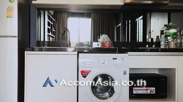 unit 1 Bedroom  Condominium For Rent in Sukhumvit, Bangkok  near BTS Phra khanong (AA17262)