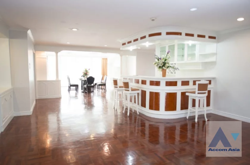 7  3 br Condominium for rent and sale in Sukhumvit ,Bangkok BTS Ekkamai at Oriental Tower AA17279