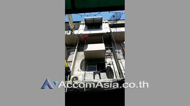  2  Shophouse For Sale in Sukhumvit ,Bangkok BTS Nana AA17294