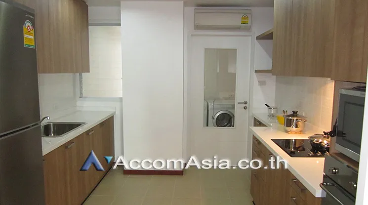 unit 2 Bedrooms  Apartment For Rent in Sukhumvit, Bangkok  near BTS Phrom Phong (AA17302)