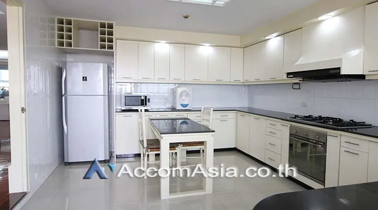unitPet friendly |  3 Bedrooms  Apartment For Rent in Sukhumvit, Bangkok  near BTS Asok - MRT Sukhumvit (AA17322)