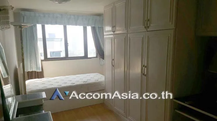 unit 3 Bedrooms  Condominium For Sale in Sukhumvit, Bangkok  near BTS Thong Lo (AA17393)