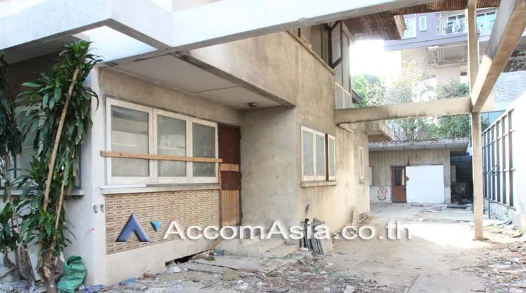  1  Studio Retail / Showroom For Rent in Sukhumvit ,Bangkok BTS Thong Lo at Residence Metropole Thonglor AA17446