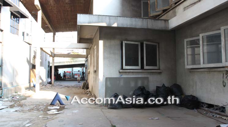 4  Studio Retail / Showroom For Rent in Sukhumvit ,Bangkok BTS Thong Lo at Residence Metropole Thonglor AA17446