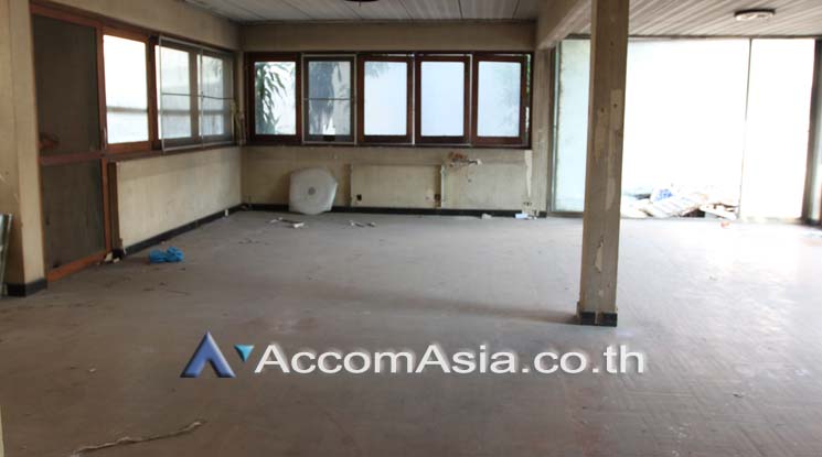 6  Studio Retail / Showroom For Rent in Sukhumvit ,Bangkok BTS Thong Lo at Residence Metropole Thonglor AA17446