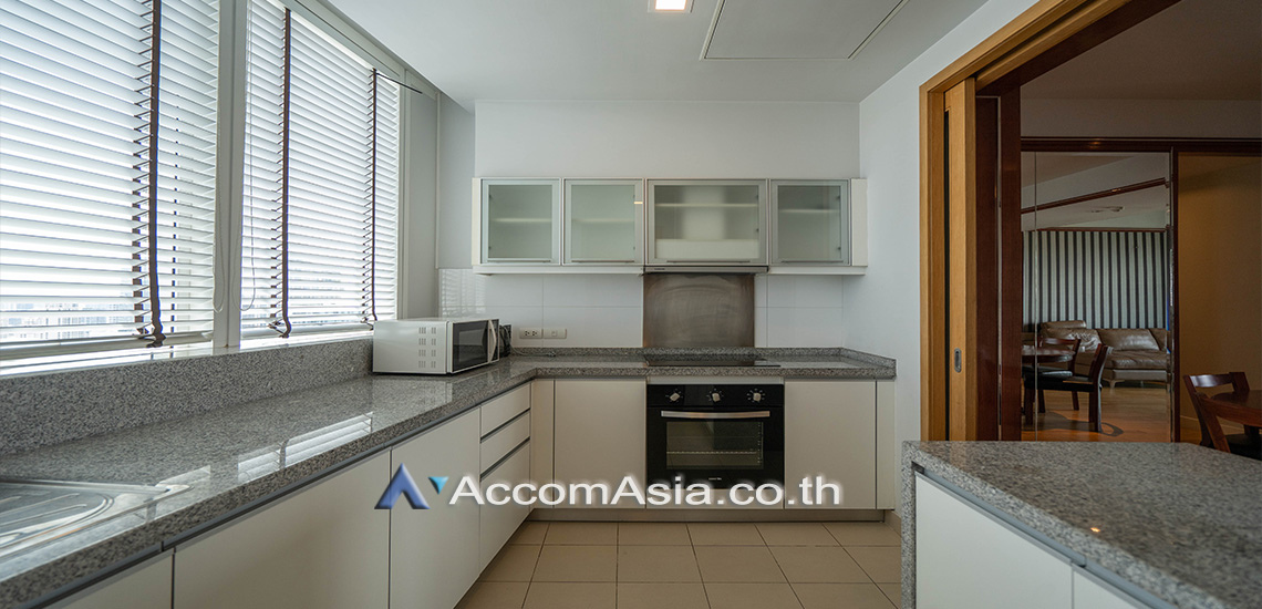 unit 3 Bedrooms  Condominium For Rent & Sale in Sukhumvit, Bangkok  near MRT Sukhumvit - BTS Asok (AA17464)