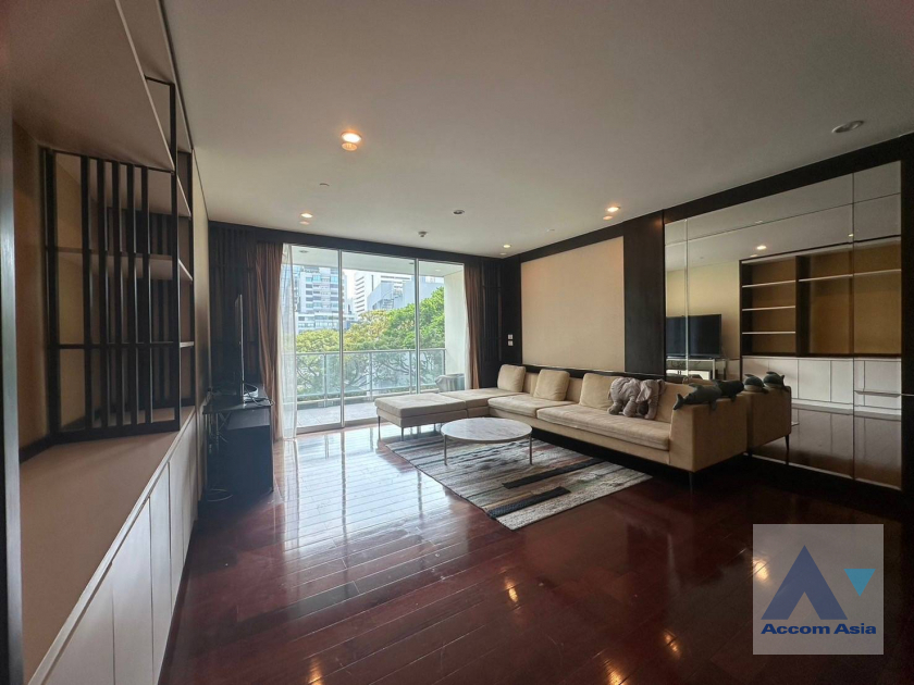 unit 2 Bedrooms  Condominium For Rent & Sale in Ploenchit, Bangkok  near BTS Chitlom (AA17481)