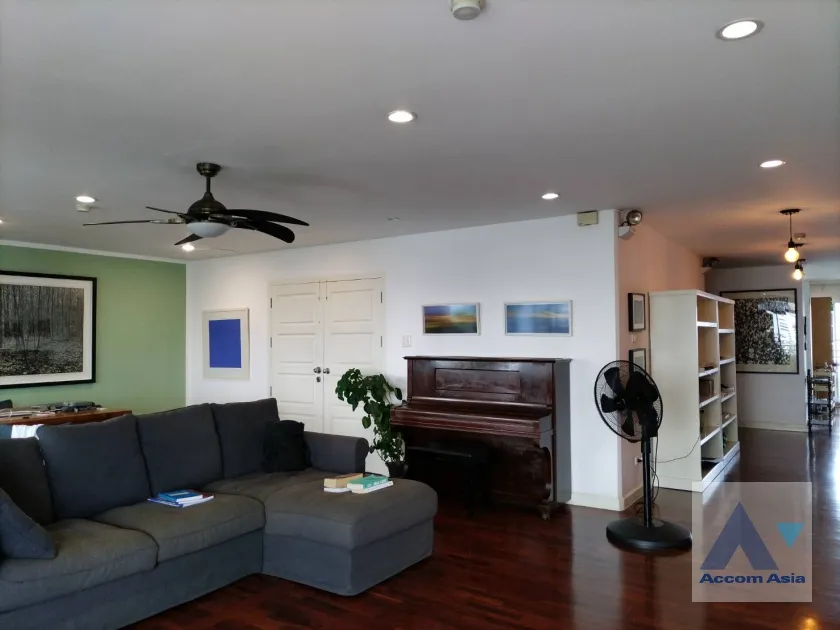 unitBig Balcony, Pet friendly |  3 Bedrooms  Apartment For Rent in Sukhumvit, Bangkok  near BTS Thong Lo (AA17498)