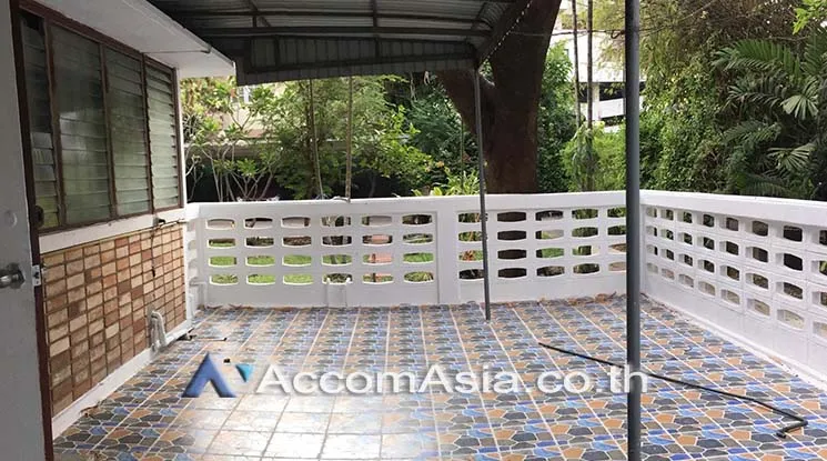 7  2 br Apartment For Rent in Sathorn ,Bangkok BTS Chong Nonsi at Pool and Greenery AA17503