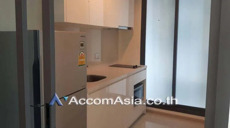 unit 2 Bedrooms  Condominium For Rent in Sukhumvit, Bangkok  near BTS Ekkamai - BTS Phrom Phong (AA17573)