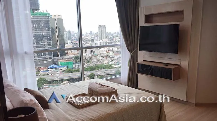 unit 1 Bedroom  Condominium For Rent in Sathorn, Bangkok  near BTS Saphan Taksin (AA17631)