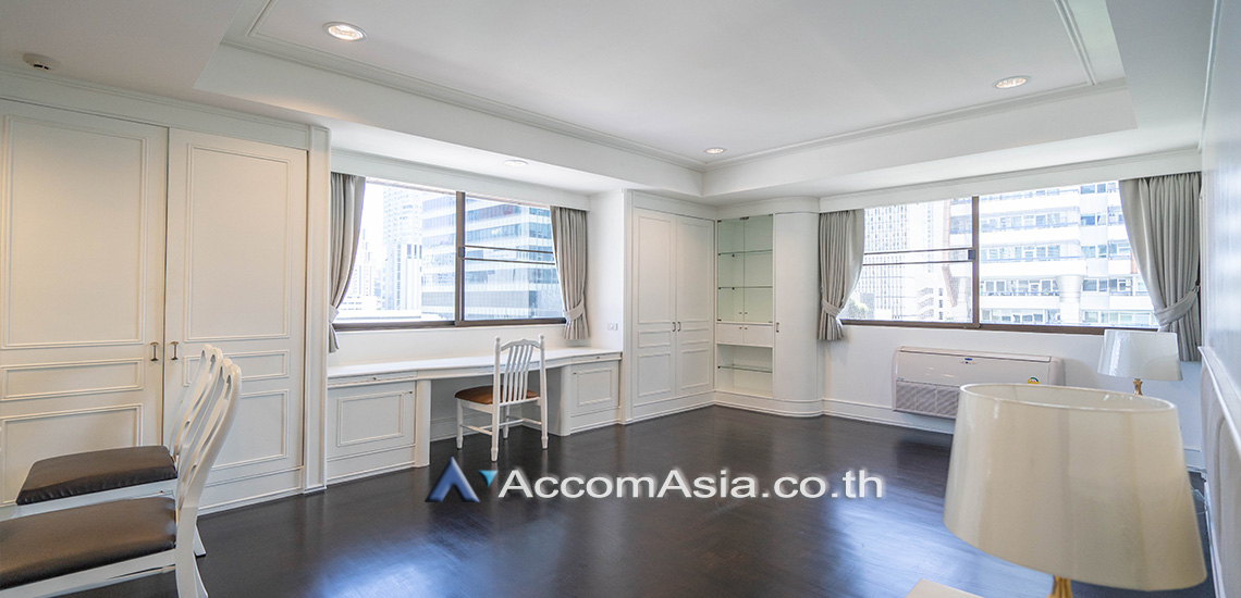 5  2 br Apartment for rent and sale in Sathorn ,Bangkok BTS Surasak at Good Location AA17665