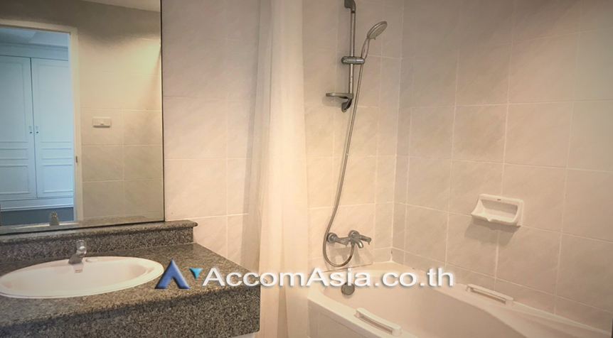 6  2 br Apartment For Rent in Sathorn ,Bangkok BTS Surasak at Good Location AA17666