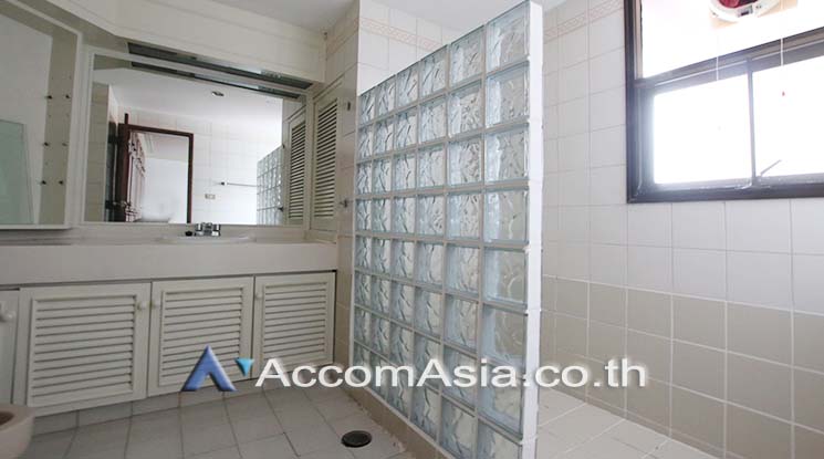 11  3 br Apartment for rent and sale in Sukhumvit ,Bangkok BTS Asok - MRT Sukhumvit at Convenience for your family AA17668