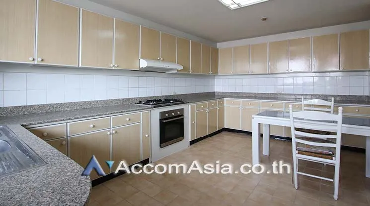 unitPet friendly |  3 Bedrooms  Apartment For Rent in Sukhumvit, Bangkok  near MRT Sukhumvit - BTS Asok (AA17670)