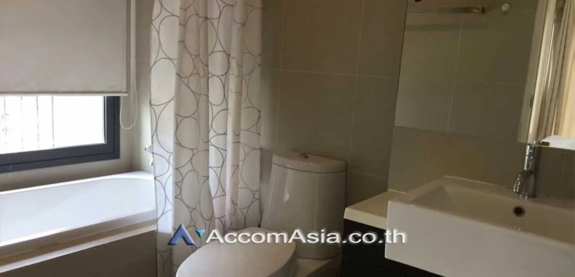unit 1 Bedroom  Condominium For Rent & Sale in Sukhumvit, Bangkok  near BTS Thong Lo (AA17718)