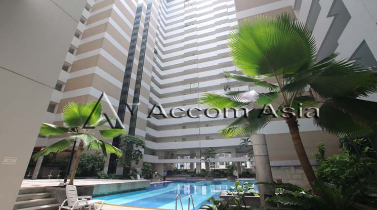  2  1 br Condominium For Rent in Ploenchit ,Bangkok BTS Ratchadamri at The Royal Place 2 AA17724