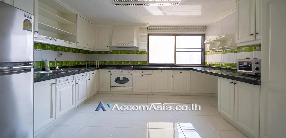unit 3 Bedrooms  Condominium For Rent & Sale in Sukhumvit, Bangkok  near BTS Phrom Phong (AA17737)
