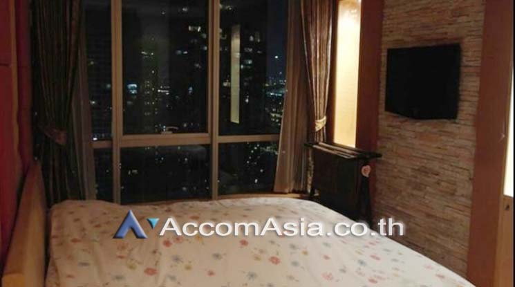 4  1 br Condominium For Sale in Charoen Nakhon ,Bangkok BTS Krung Thon Buri at Baan Sathorn Chaophraya AA17752
