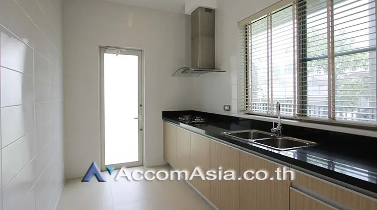 12  4 br House For Rent in Sukhumvit ,Bangkok BTS Phrom Phong AA17760