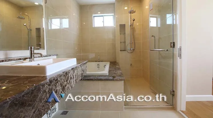 15  4 br House For Rent in Sukhumvit ,Bangkok BTS Phrom Phong AA17760