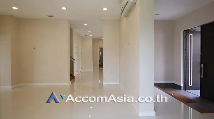 4  4 br House For Rent in Sukhumvit ,Bangkok BTS Phrom Phong AA17760