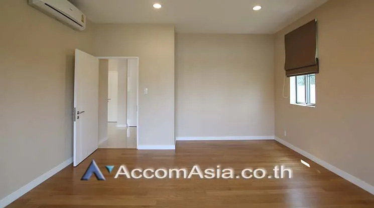 8  4 br House For Rent in Sukhumvit ,Bangkok BTS Phrom Phong AA17760