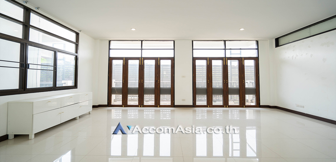 6  3 br Townhouse For Rent in Sukhumvit ,Bangkok BTS Phra khanong AA17790