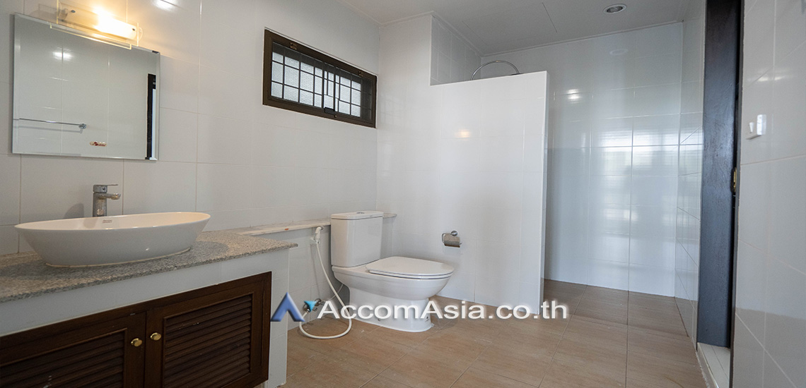 10  3 br Townhouse For Rent in Sukhumvit ,Bangkok BTS Phra khanong AA17790