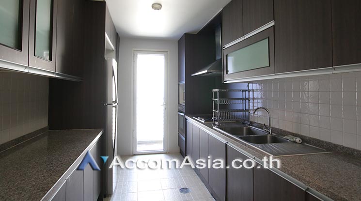 unit 3 Bedrooms  Condominium For Rent & Sale in Sukhumvit, Bangkok  near BTS Ekkamai (AA17832)