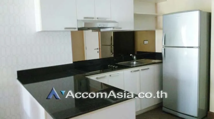 unit 2 Bedrooms  Condominium For Sale in Phaholyothin, Bangkok  near BTS Ari (AA17845)