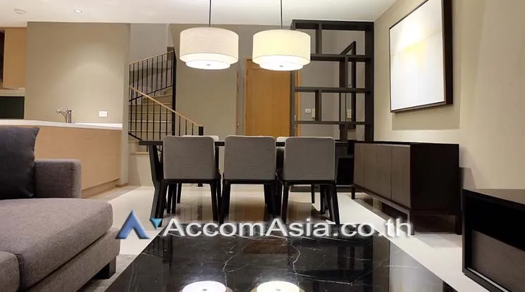 unit 2 Bedrooms  Condominium For Rent in Sathorn, Bangkok  near BTS Chong Nonsi - BRT Sathorn (AA17846)