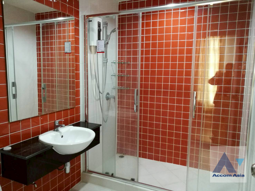 8  3 br Townhouse For Rent in Sathorn ,Bangkok BRT Nararam 3 - BTS Chong Nonsi at Baan Klang Krung Sathorn Narathiwas AA17883