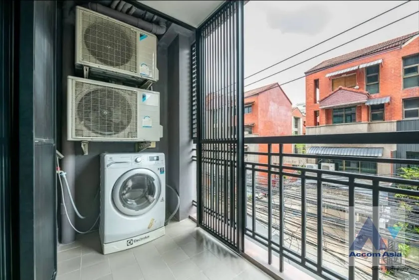 unit 1 Bedroom  Condominium For Rent & Sale in Sukhumvit, Bangkok  near BTS Thong Lo (AA17894)
