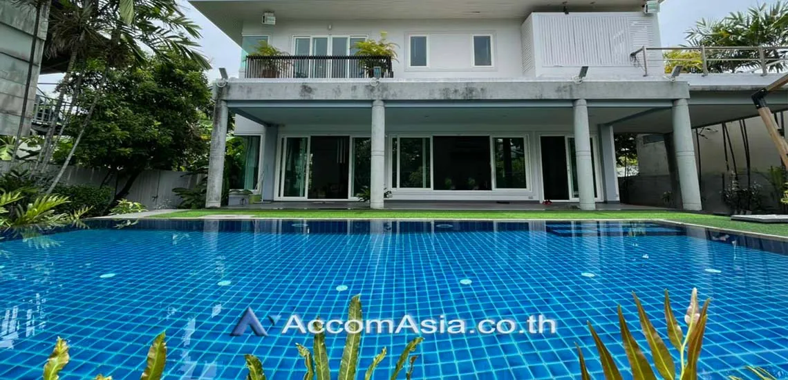 unitPrivate Swimming Pool |  4 Bedrooms  House For Rent in Sukhumvit, Bangkok  near BTS Phra khanong - BTS Ekkamai (AA17973)